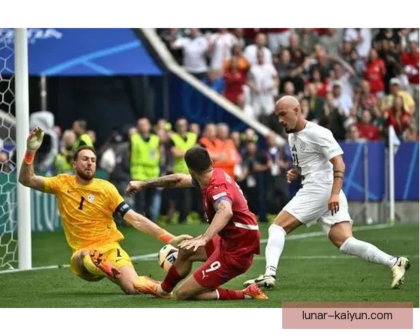 奥布拉克扑点球成功率持续提升，成为球队后防重要保障