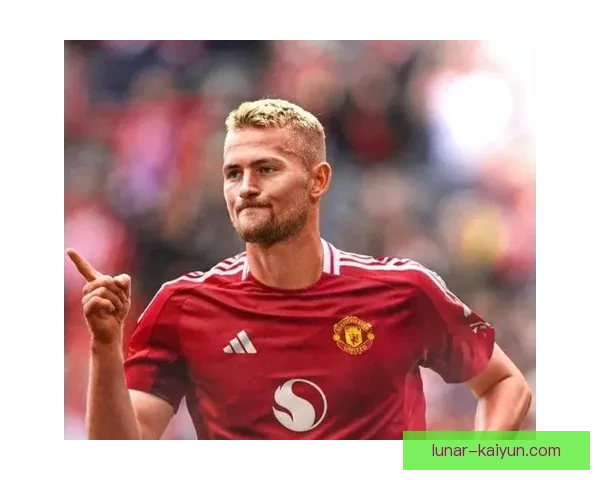 德里赫特近期状态回暖，表现稳健为球队防线增添保障